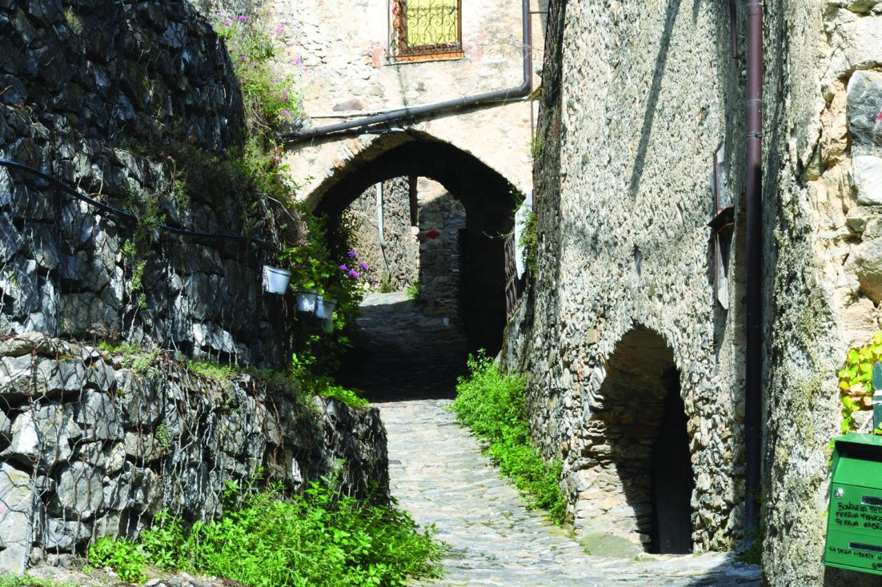 Agriturismo Nonnamelia Nasino Dış mekan fotoğraf